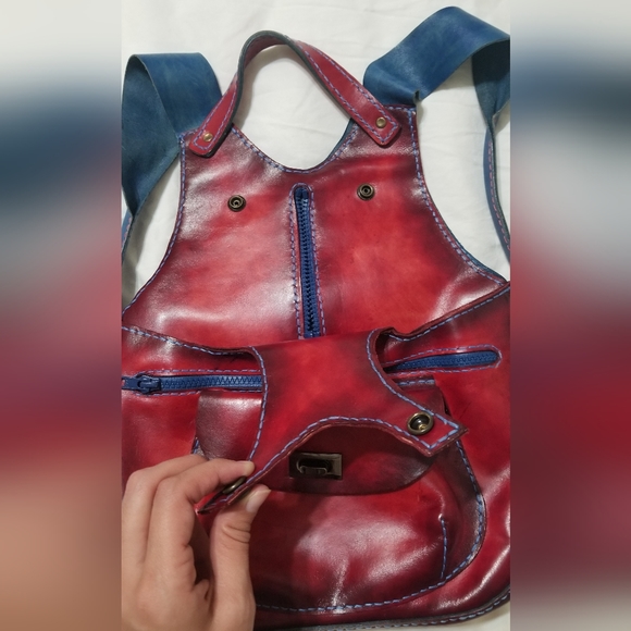 handmade leather backpack. - Picture 2 of 8
